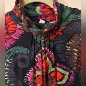 Uncle Frank Multicolor Abstract Cowl Neck dress
Size 8